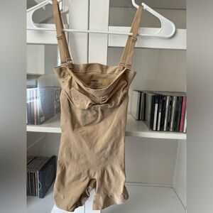 New SKIMS Mid Thigh Bodysuit